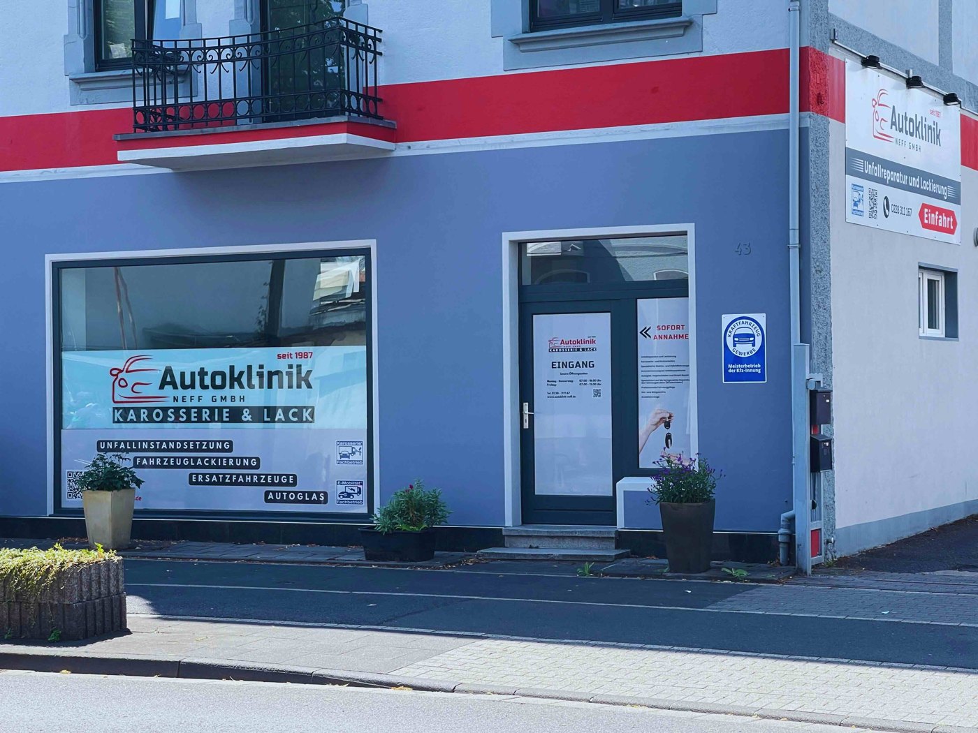 Außenansicht des Betriebs der Autoklinik Neff in Bonn / Bad Godesberg